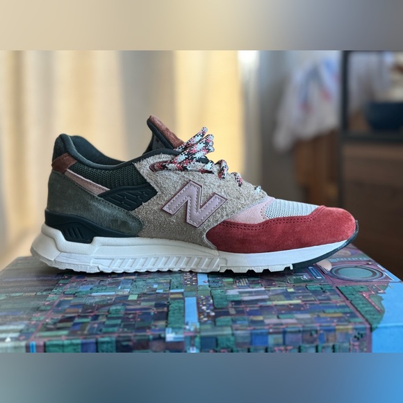 Kith x New Balance x Frank Lloyd Wright Foundation - 998 Broadacre City - Picture 4 of 7